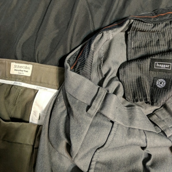 Lot of 2 great mens slacks 34x30 - Picture 3 of 3